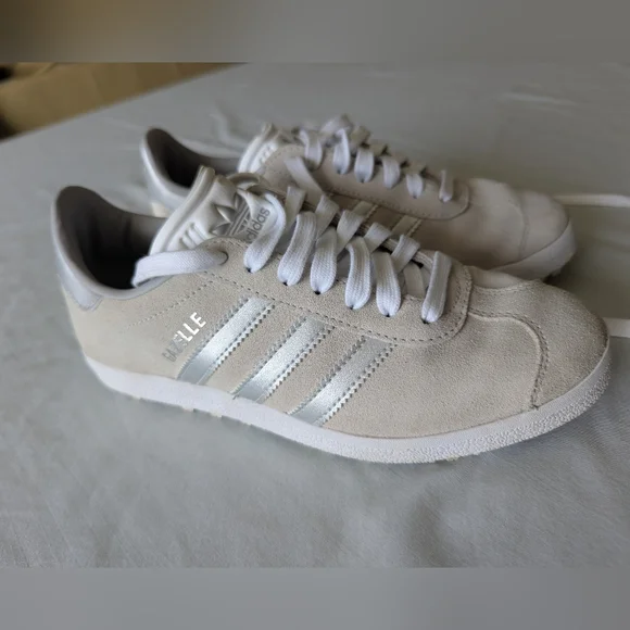 Adidas Gazelle Women's Spikeless Golf Shoes - Picture 15 of 16